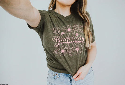 Floral Grandma T-Shirt with colorful flower design and bold grandma lettering, soft cotton graphic tee for grandmothers, perfect gift for Mother’s Day and family celebrations